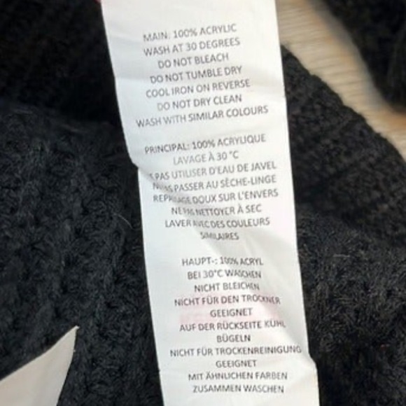 Nasty Gal Black Turn On Turtleneck Cropped Sweater Size L NWT - Picture 7 of 9